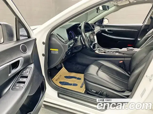 Hyundai Sonata Hybrid 2019 — Photo 7/20