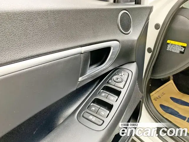 Hyundai Sonata Hybrid 2019 — Photo 19/20
