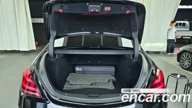 Mercedes-Benz S-Class 2019 — Şəkil 15/20