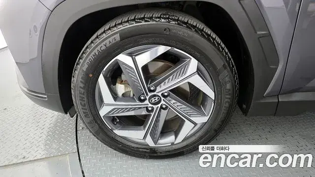 Hyundai Tucson Hybrid 2020 — ფოტო 15/20