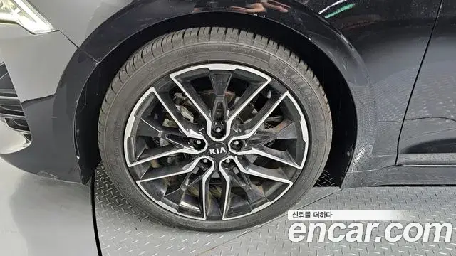 Kia K5 2020 — Şəkil 19/20