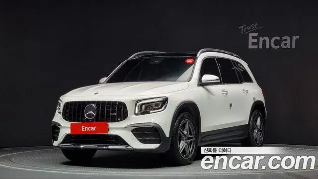 Mercedes-Benz GLB-Class 2021 — Photo 8/20