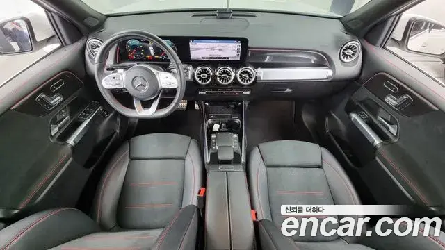 Mercedes-Benz GLB-Class 2021 — Photo 7/20