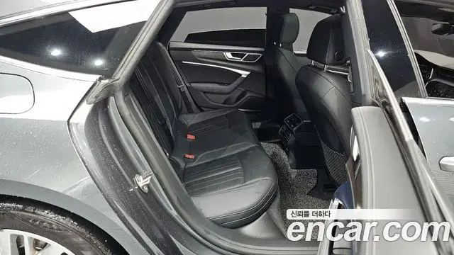Audi A7 2021 — Şəkil 9/20