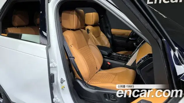 Land Rover Discovery 5 2019 — Photo 2/20