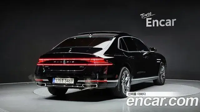 Genesis G90 2022 — Photo 15/20
