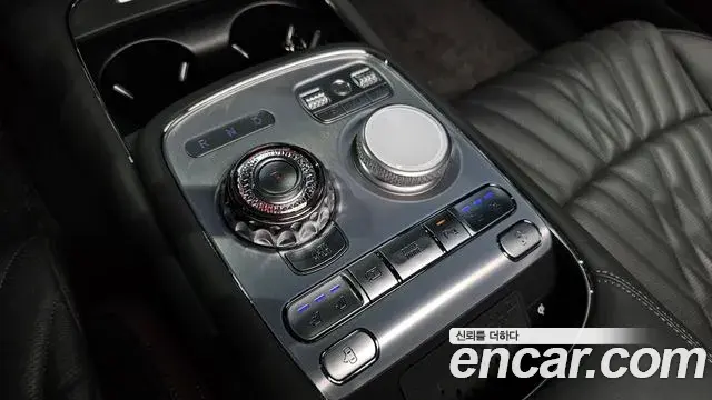 Genesis G90 2022 — Photo 3/20