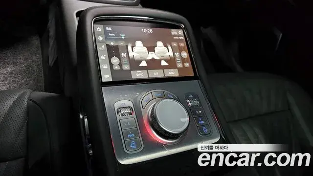 Genesis G90 2022 — Photo 18/20