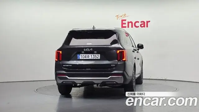 Kia Sorento 2023 — ფოტო 14/20