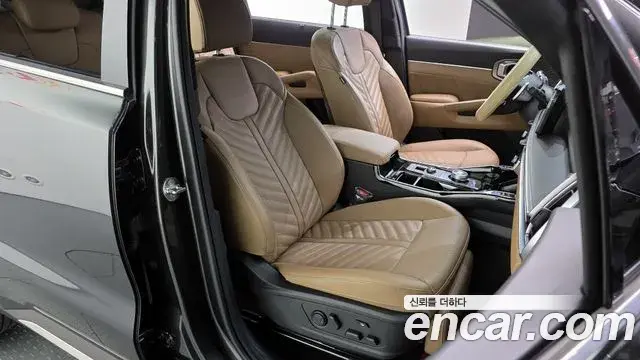 Kia Sorento 2023 — ფოტო 7/20