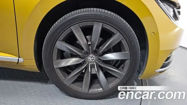Volkswagen Arteon 2020 — Photo 18/20