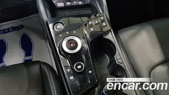 Kia Sportage 2021 — Şəkil 12/18