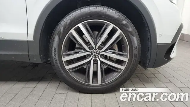 Volkswagen Tiguan Allspace 2022 — Şəkil 12/20