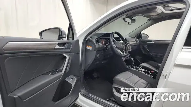 Volkswagen Tiguan Allspace 2022 — Şəkil 9/20