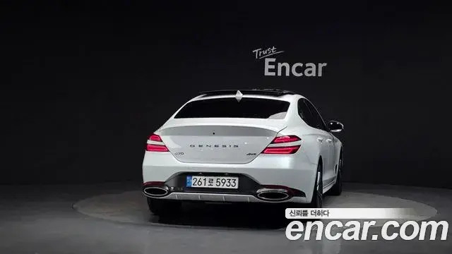 Genesis G70 2023 — Photo 16/20