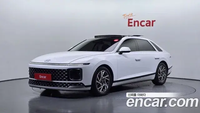 Hyundai Grandeur 2023 — Фото 1/20
