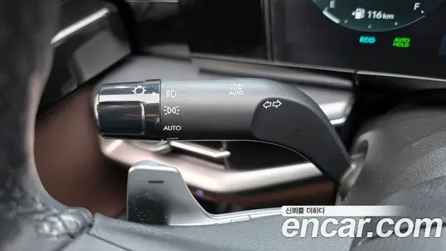 Hyundai Grandeur 2023 — Фото 17/20