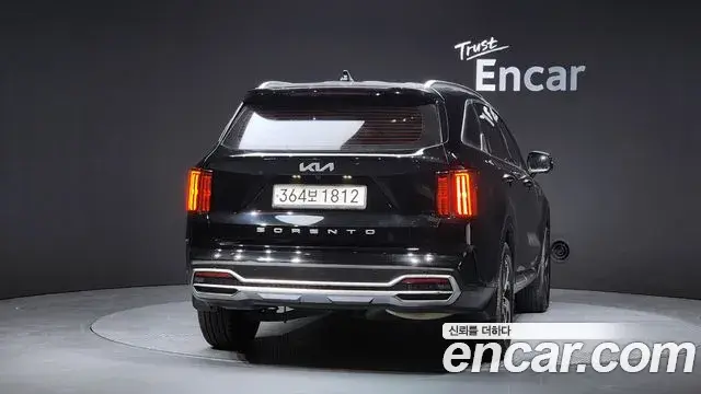 Kia Sorento 2021 — ფოტო 17/20