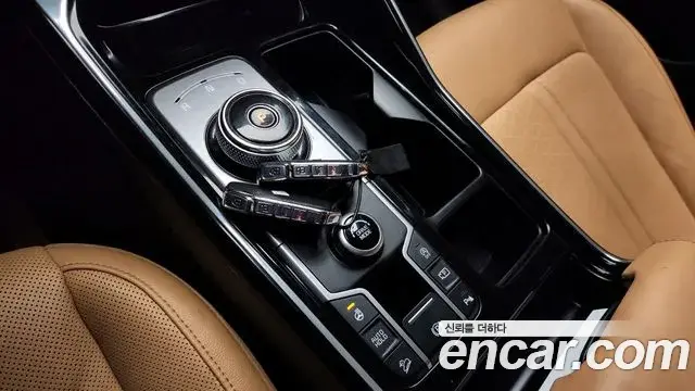Kia Sorento 2021 — ფოტო 15/20