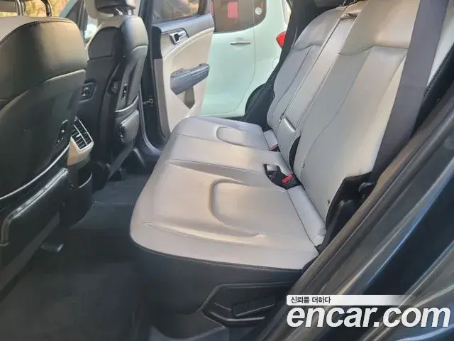 Kia Sportage 2022 — Şəkil 13/20