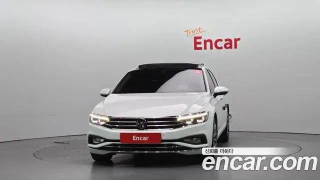 Volkswagen Passat GT 2021 — Şəkil 19/20