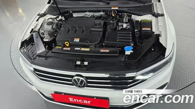 Volkswagen Passat GT 2021 — Şəkil 14/20