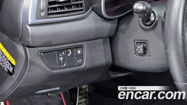 Genesis G70 2018 — Şəkil 19/20