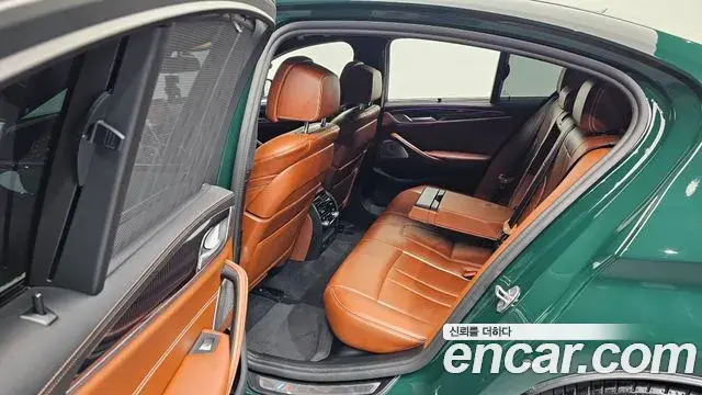 BMW 5 Series 2021 — Photo 10/20