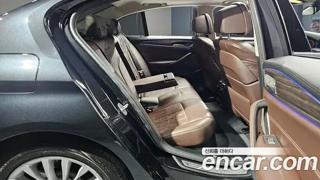 BMW 5 Series 2020 — Photo 6/20