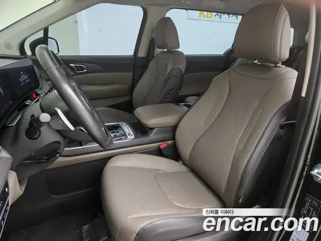 Kia Carnival 2024 — Photo 10/19
