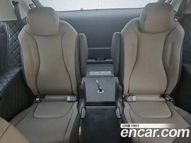 Kia Carnival 2024 — Photo 14/19