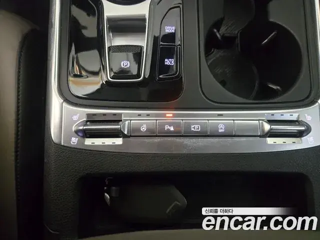 Kia Carnival 2024 — Photo 17/19