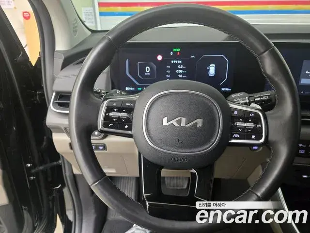 Kia Carnival 2024 — Photo 9/19