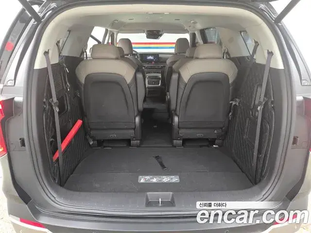 Kia Carnival 2024 — Photo 11/19