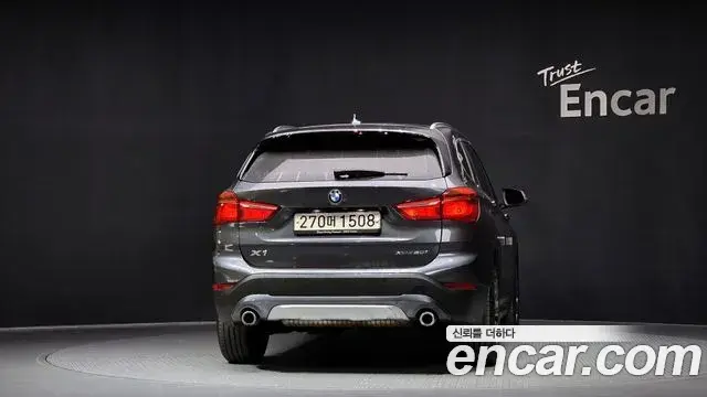 BMW X1 2022 — Photo 2/20