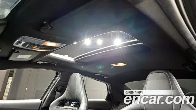Hyundai The New Avante Hybrid 2022 — ფოტო 6/20