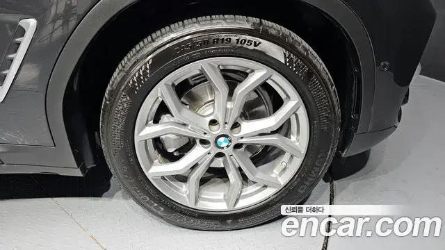BMW X3 2019 — ფოტო 14/20