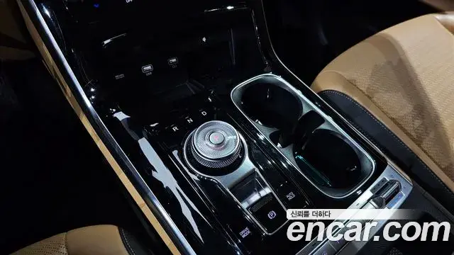 Kia Carnival 2023 — Фото 7/20