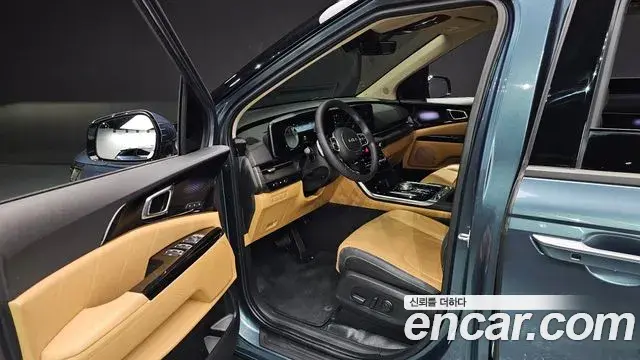 Kia Carnival 2023 — Фото 11/20