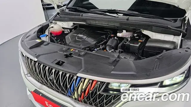 Kia Carnival 2023 — ფოტო 15/20