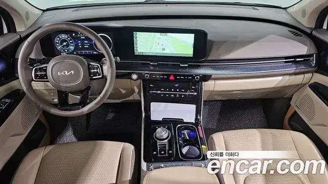 Kia Carnival 2023 — ფოტო 8/20