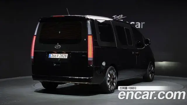 Hyundai Staria 2021 — ფოტო 10/20