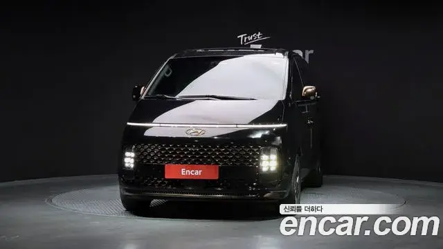 Hyundai Staria 2021 — ფოტო 8/20
