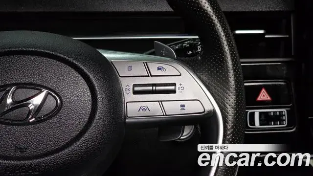 Hyundai Staria 2021 — ფოტო 9/20