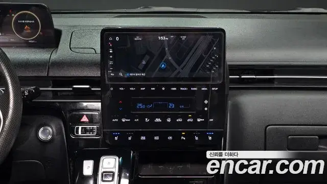 Hyundai Staria 2021 — ფოტო 13/20