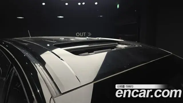 Hyundai Staria 2021 — ფოტო 3/20