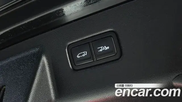 Hyundai Staria 2021 — ფოტო 7/20