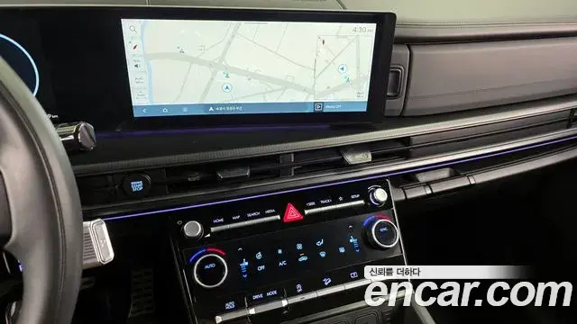 Hyundai Santa Fe 2023 — ფოტო 12/20