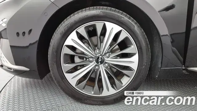 Kia K8 2021 — Şəkil 19/20