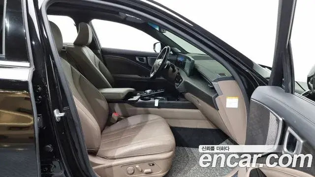 Kia K8 2021 — Şəkil 9/20